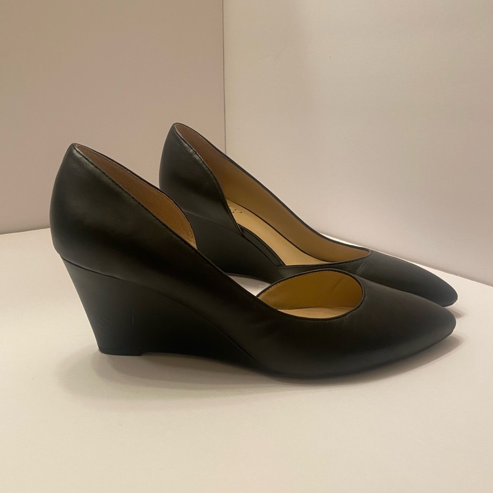 Franco Sarto Black Leather Upper Wedge Heel Women’s size 9.5, Black support Heel